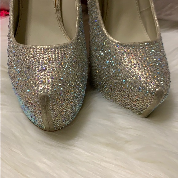 Steve Madden Deevaa Champagne Rhinestones Heels - Picture 6 of 13